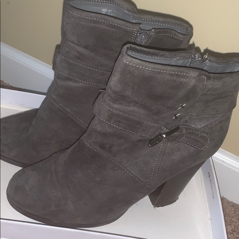 Grey Booties - Picture 5 of 5